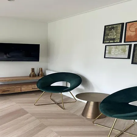 Spacious For 12-guests, * Ulicoten