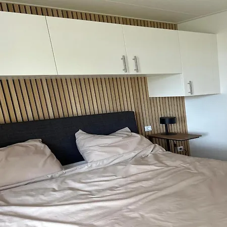 Spacious For 12-guests, Feriehus