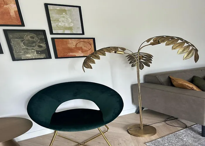 Spacious For 12-guests, Holiday home