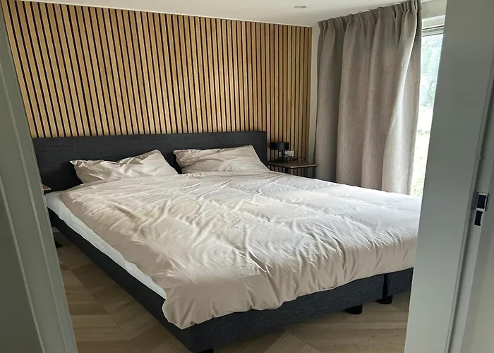 Spacious For 12-guests, * Ulicoten